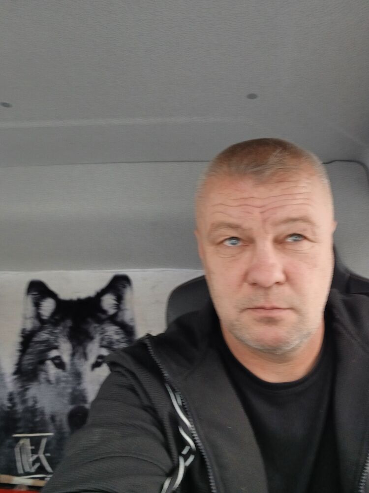  47523010  Dmitry, 48 ,    