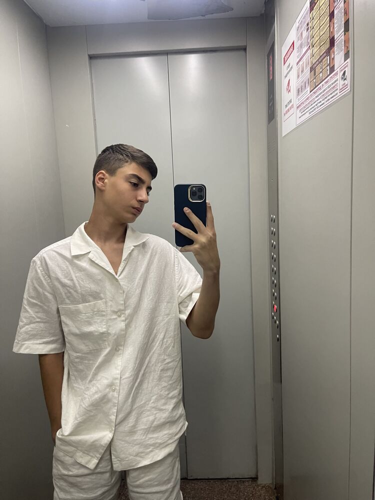  52717740  , 25 ,    