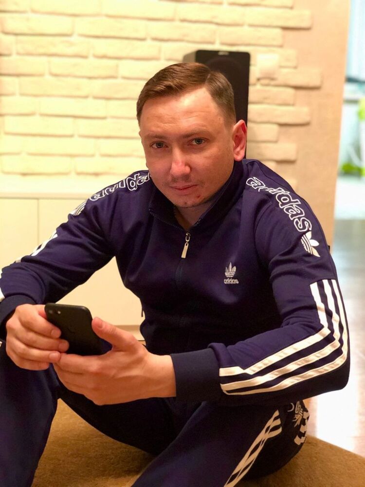  28489260  Alex, 34 ,    