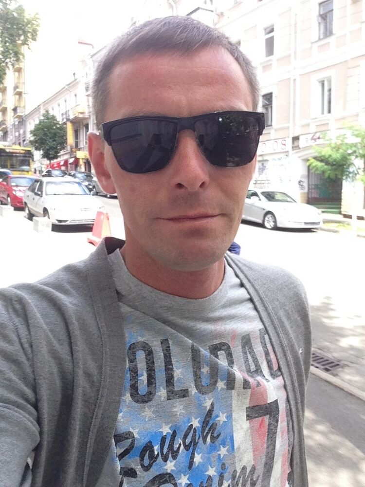  ,   Igor, 42 ,   