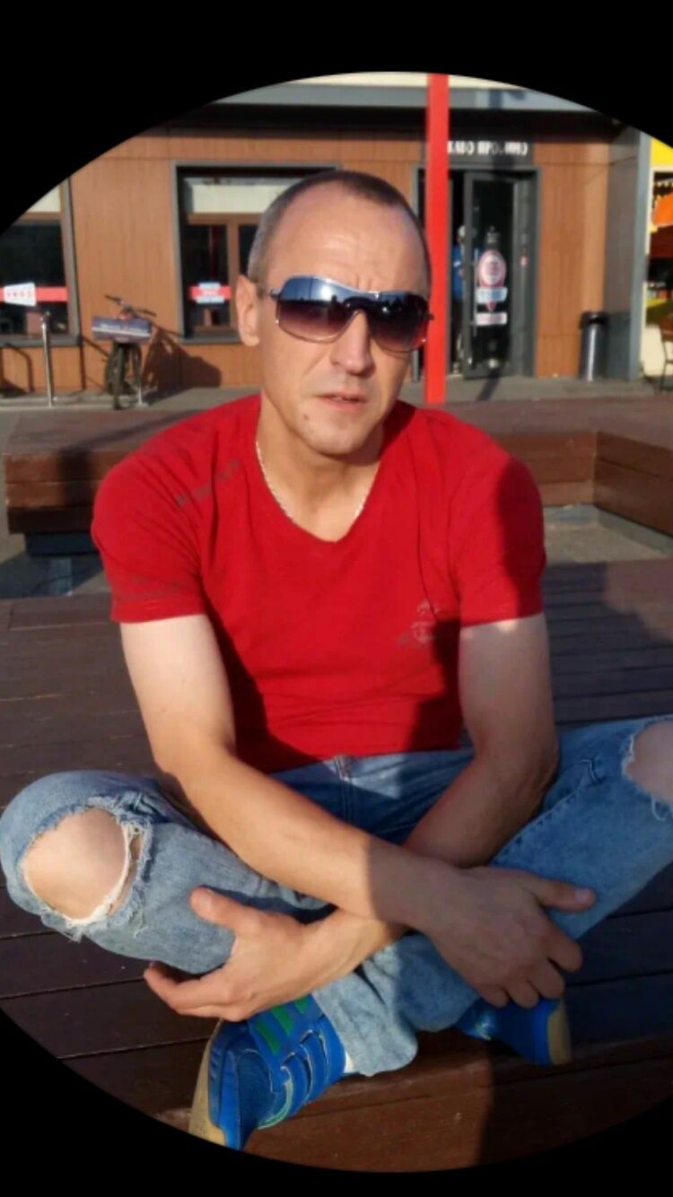  46709050  Dmitry, 48 ,    