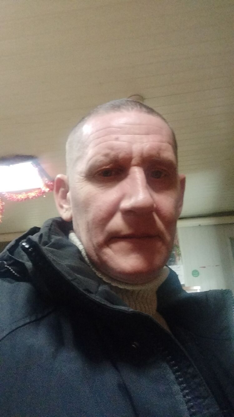  48234240  Andrey, 44 ,    