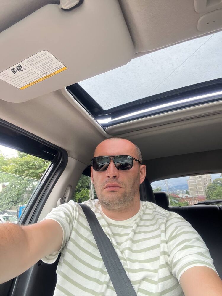  29956050  Richi, 42 ,    