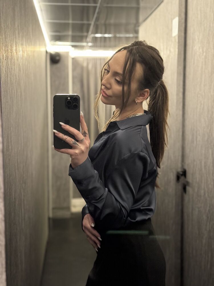  ,   Lika, 27 ,   ,   