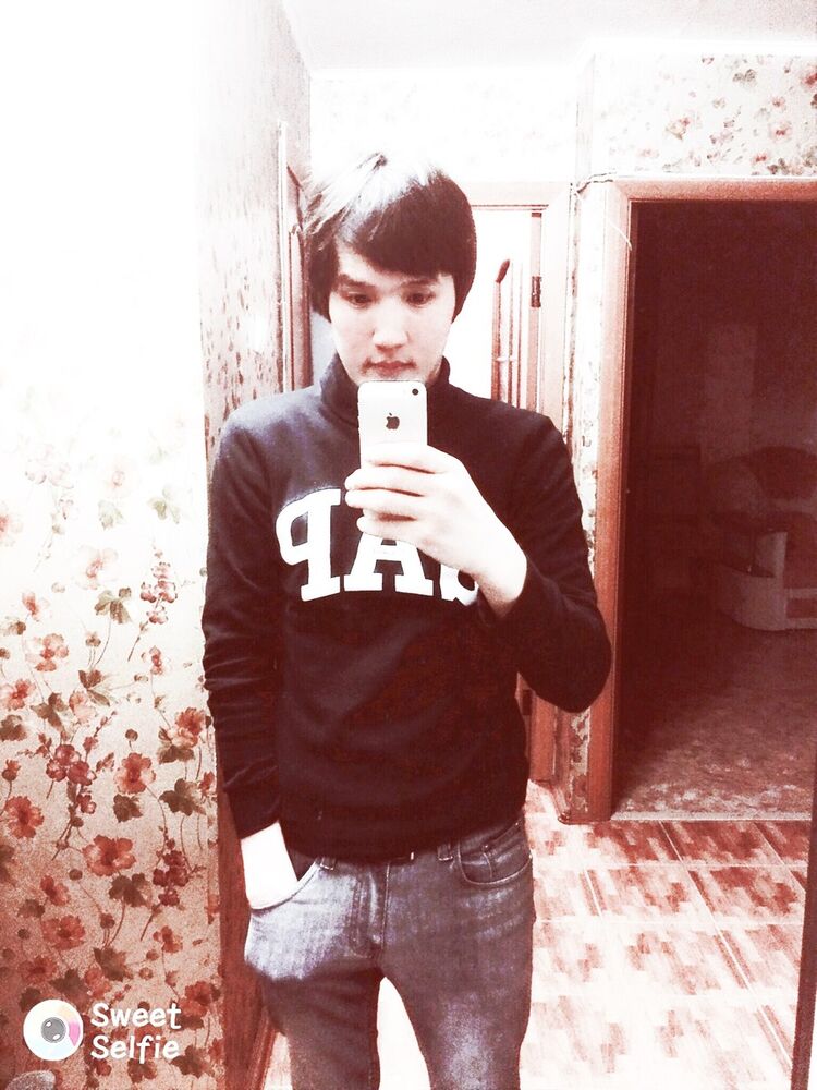  11710770  Nurik, 28 ,    