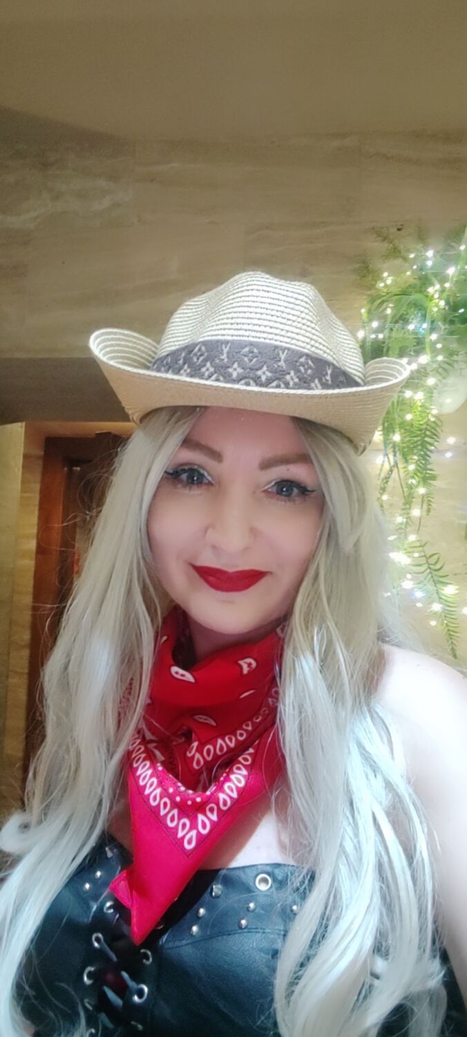  --,   , 40 ,     , c 