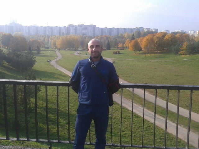  5026680  Malik, 43 ,    