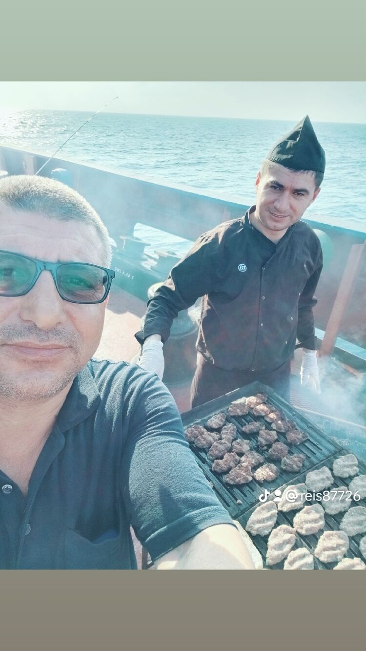  45830340  Fatih ekmen, 52 ,    