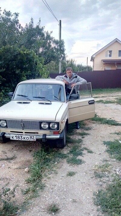  10173620  Maks, 32 ,    