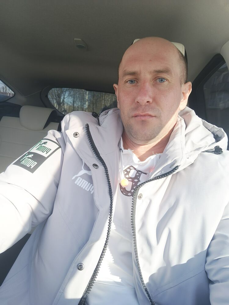  ,   Igor, 37 ,   c 