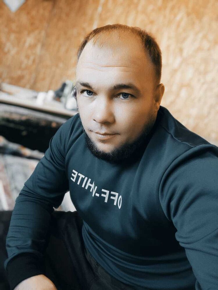 42352380  , 33 ,    