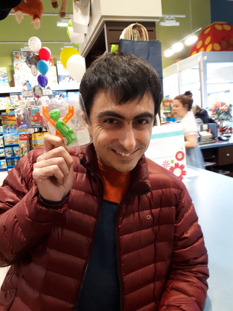  18651700  Sergey, 44 ,    