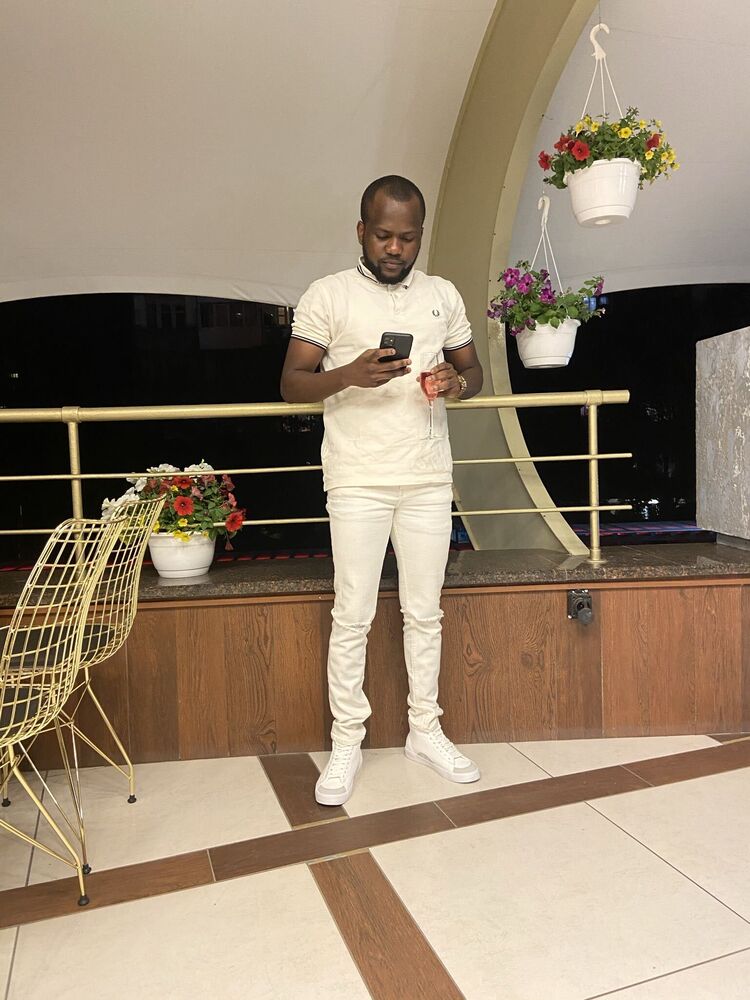  ,   Emmanuel, 28 ,   ,   , c 