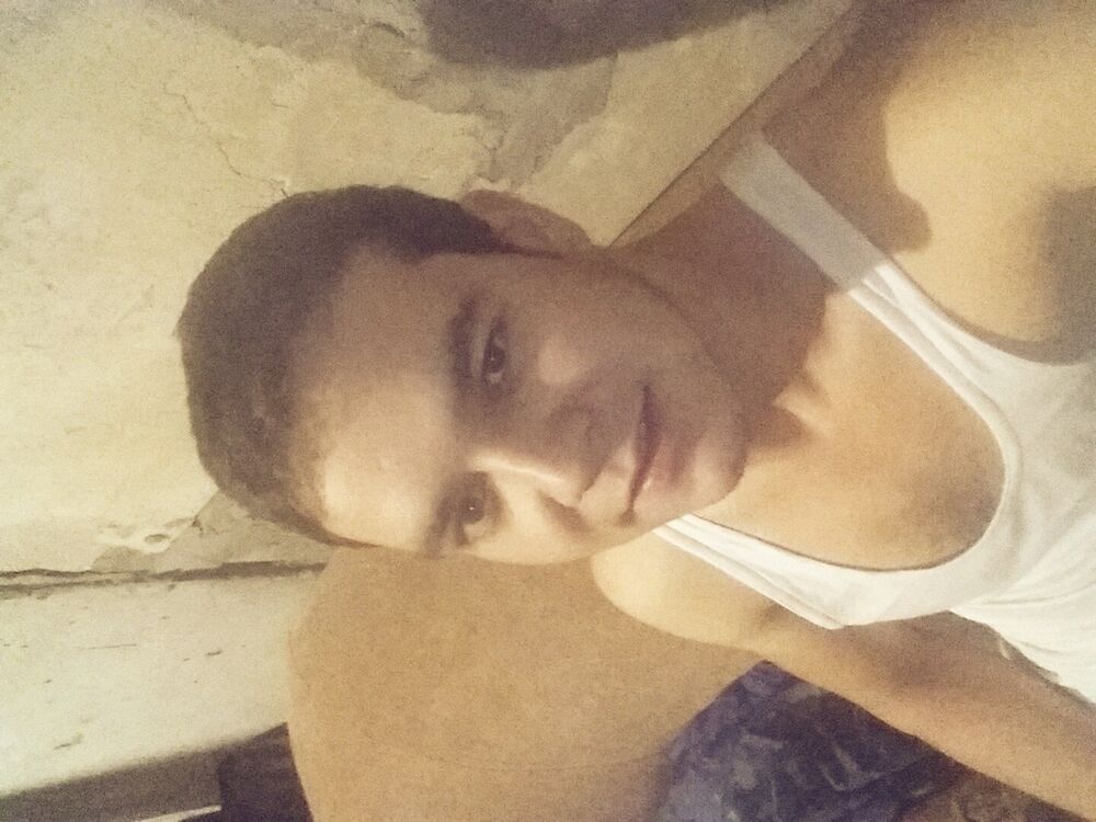  7895850  Azik, 30 ,    