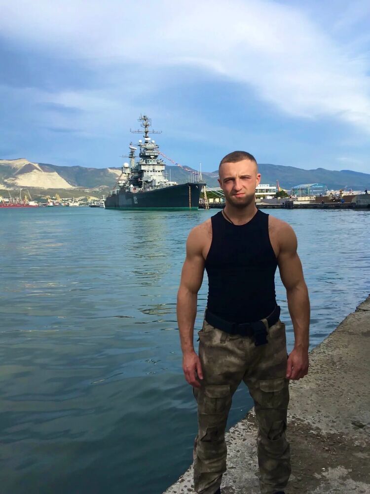  ,   Alexander, 25 ,   ,   