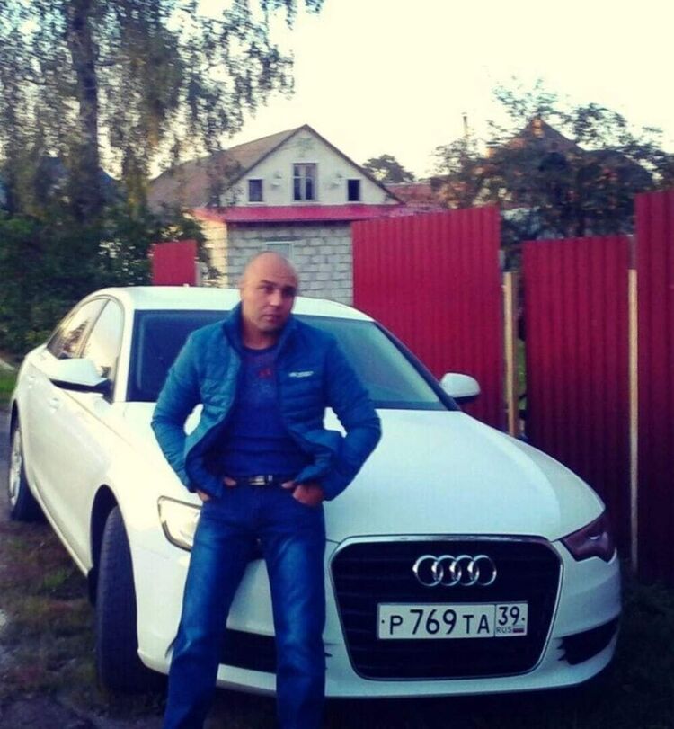  31142670  Nik, 41 ,    