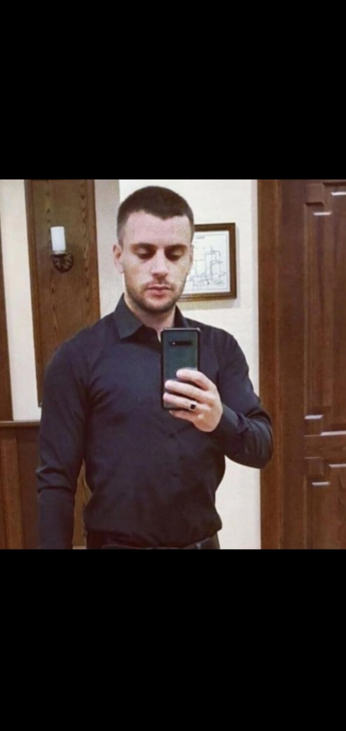  ,   Nizar, 35 ,   ,   