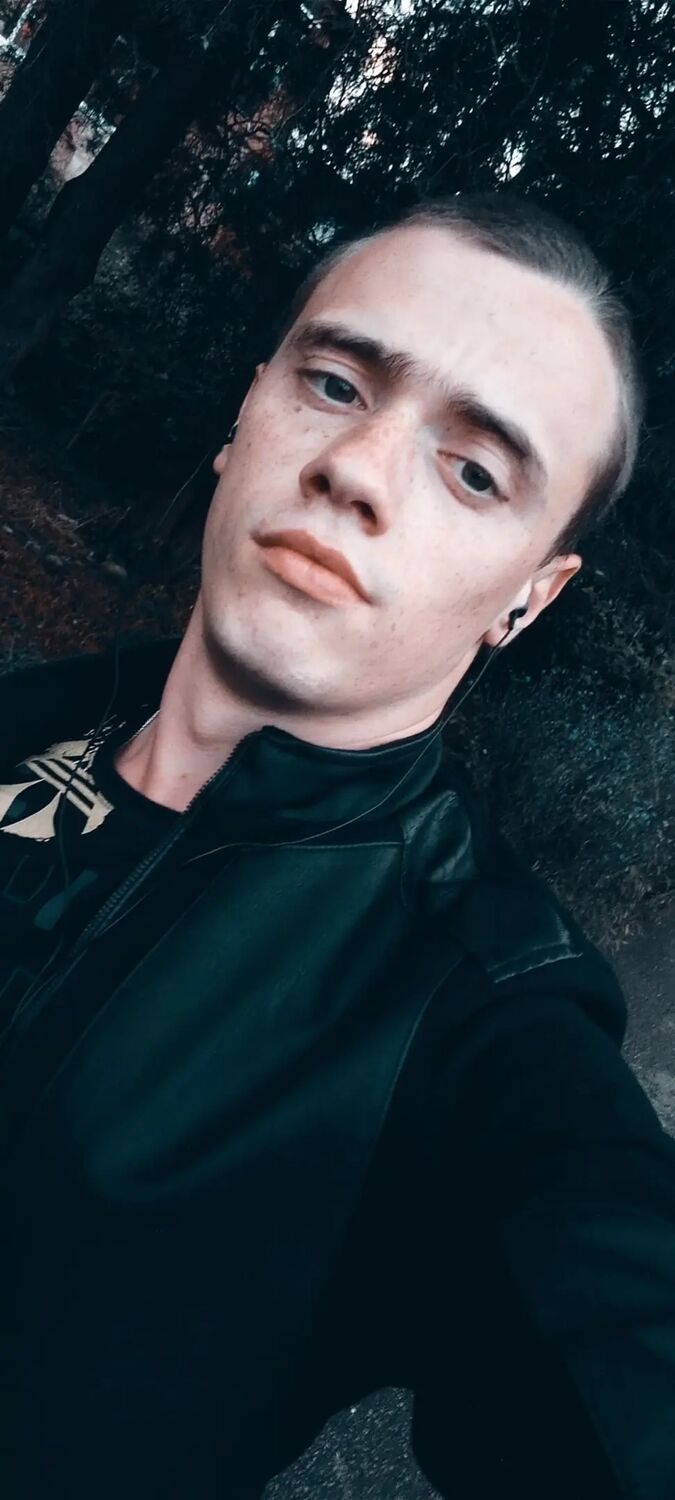  38971080  Vlad, 23 ,    -