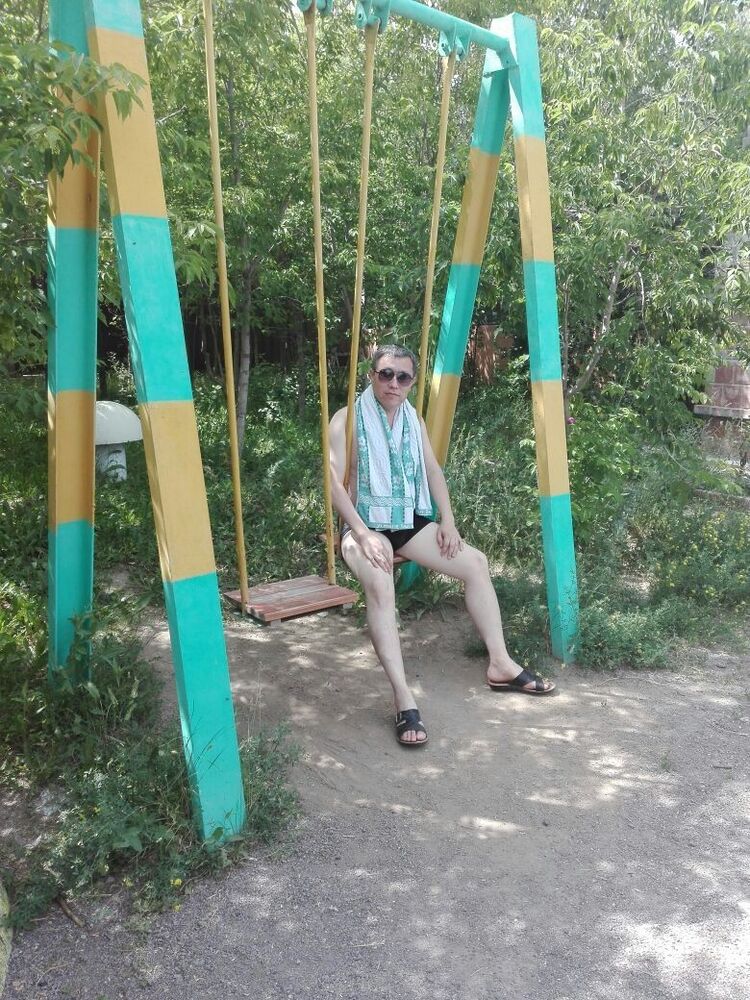  ,   Marat, 42 ,  