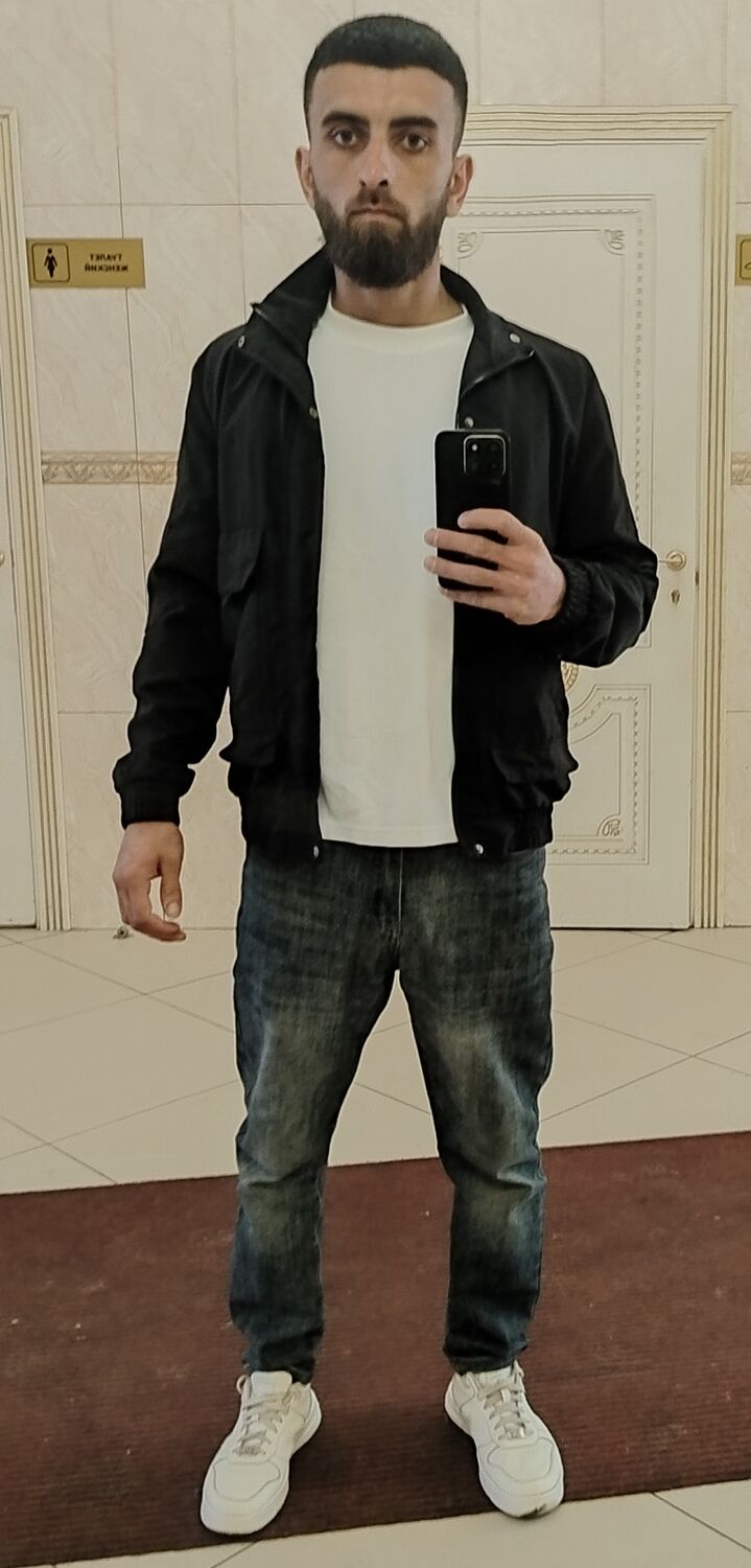  ,   Ali, 27 ,   ,   