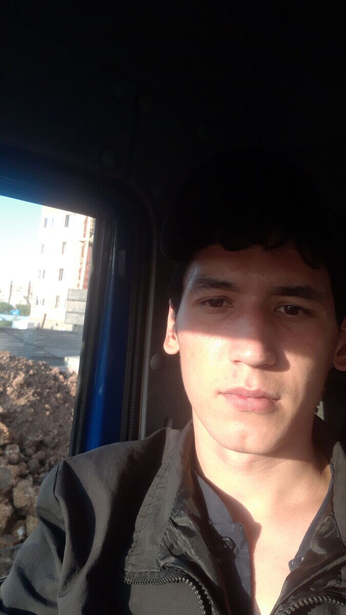  20657470  Darhan, 27 ,    