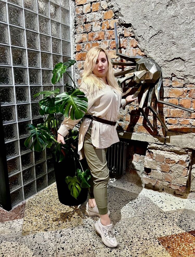  ,   Tatiana, 40 ,   c 