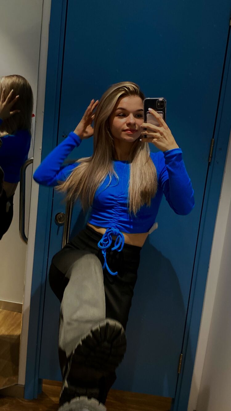  ,   , 22 ,   ,   