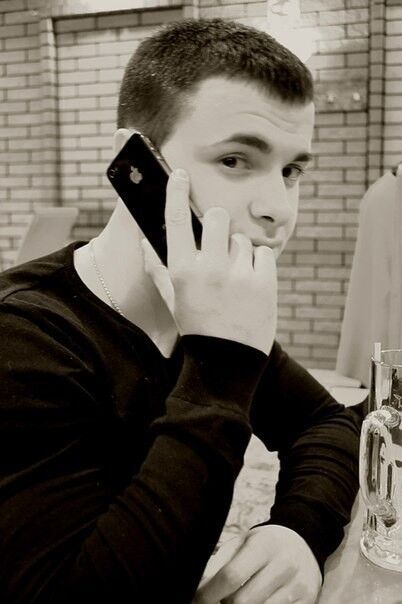  8637000  Maksim, 38 ,    