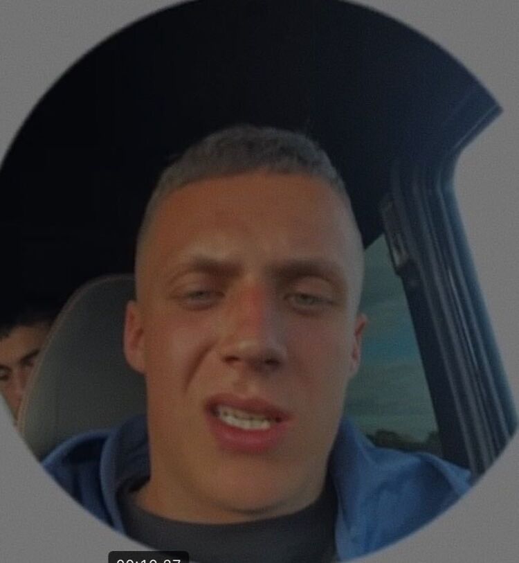  ,   Ben, 25 ,   ,   