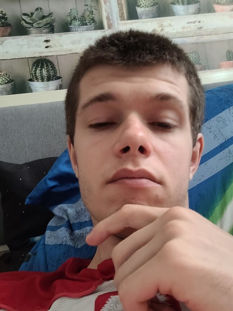  38115470  Artem, 23 ,    Straszyn