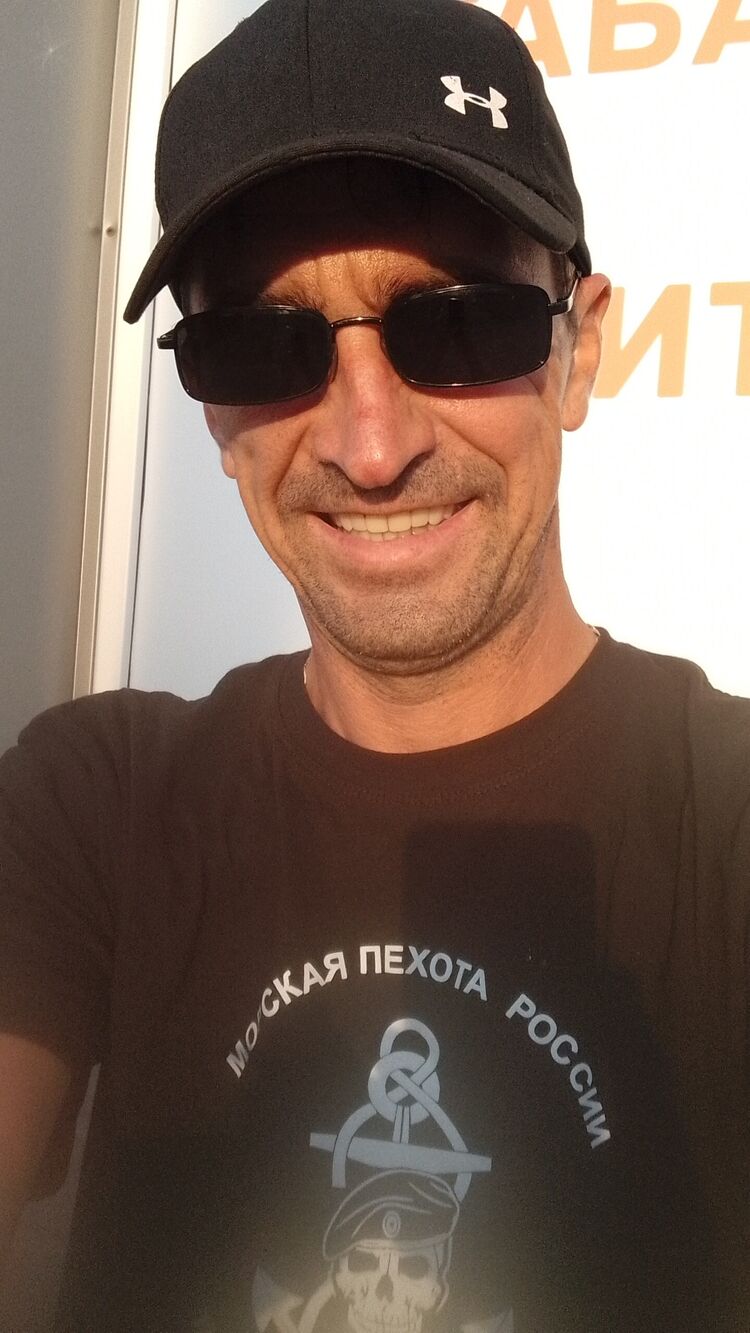  53251130  Alex, 42 ,    