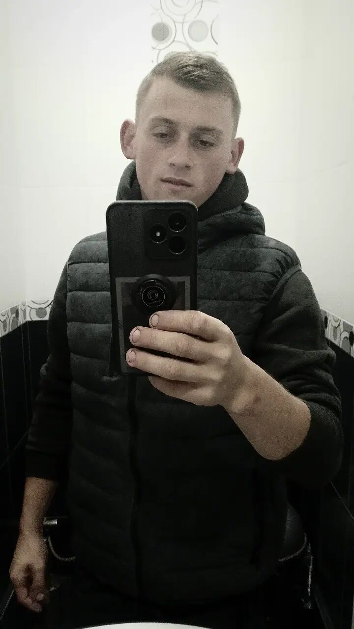  47062360  , 21 ,    