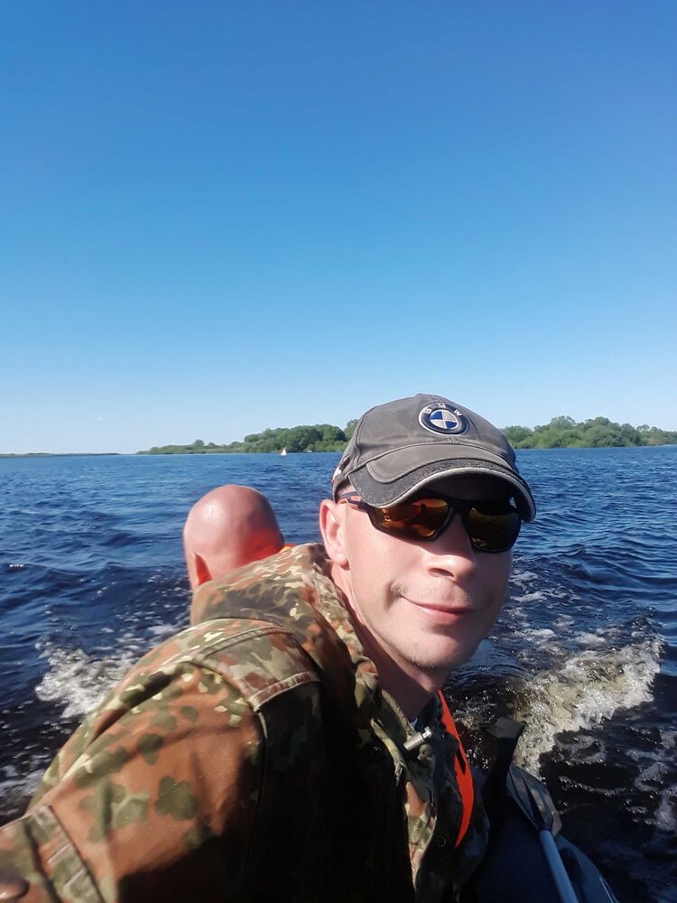  28781000  Pavel, 39 ,    