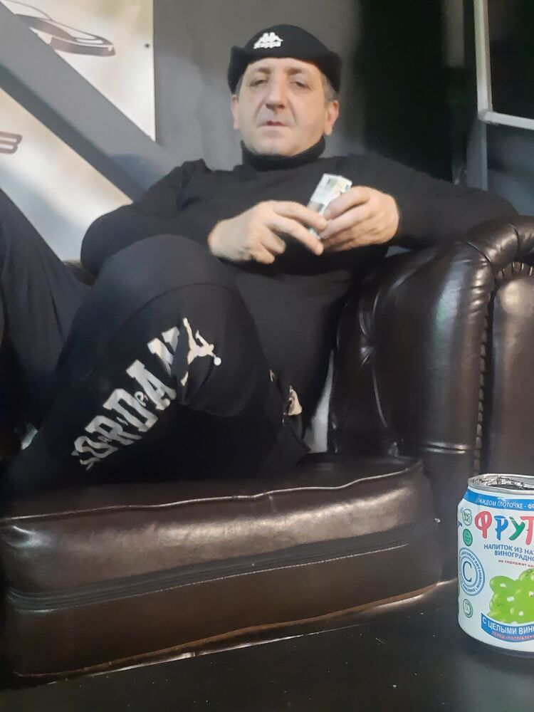  32633860  , 52 ,    