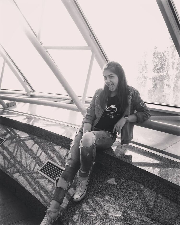  ,   Karina, 27 ,   ,   , c 