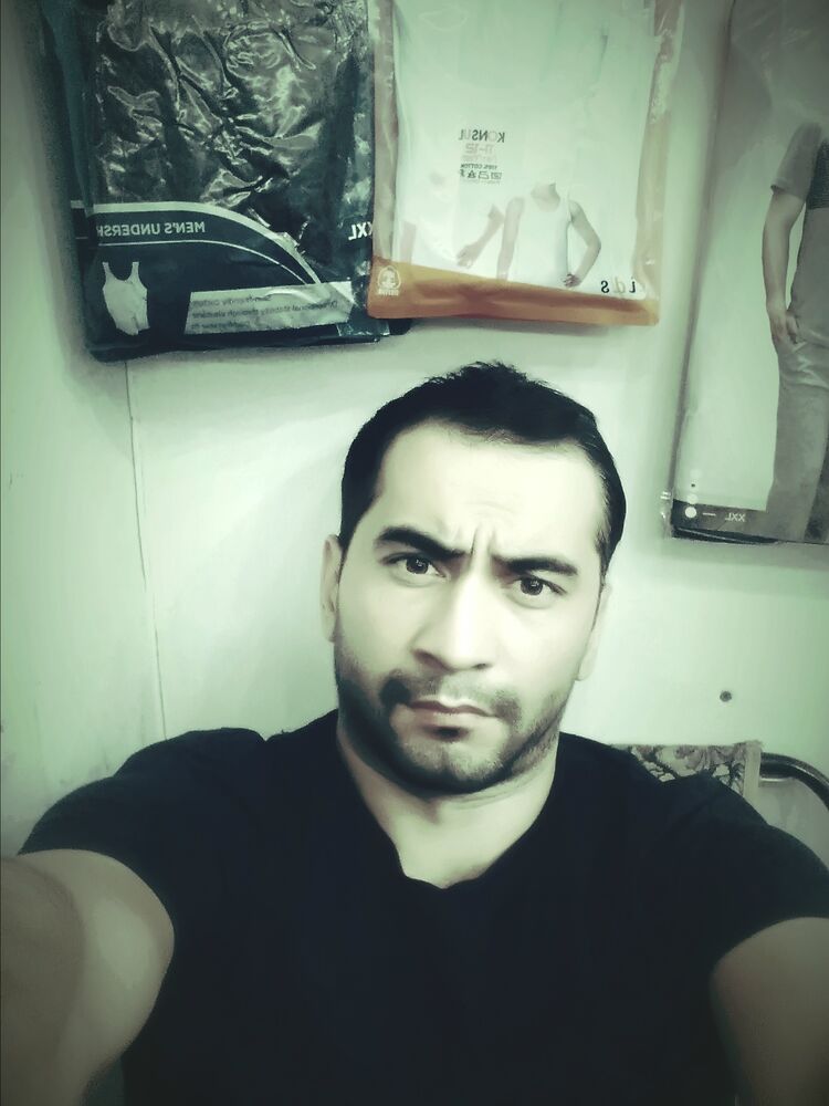  29618660  Axror, 33 ,    