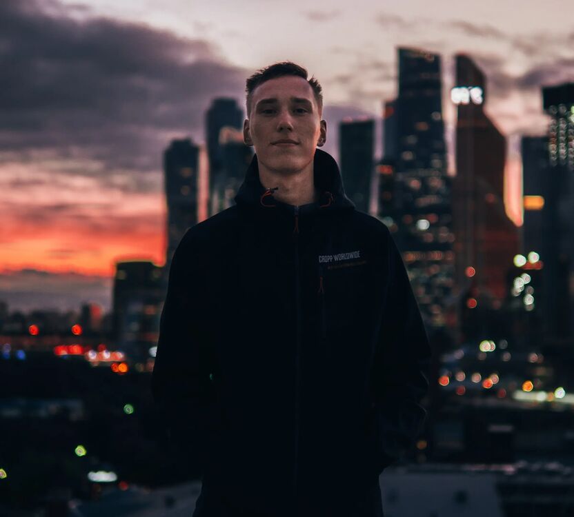  ,   Ilya, 28 ,   ,   