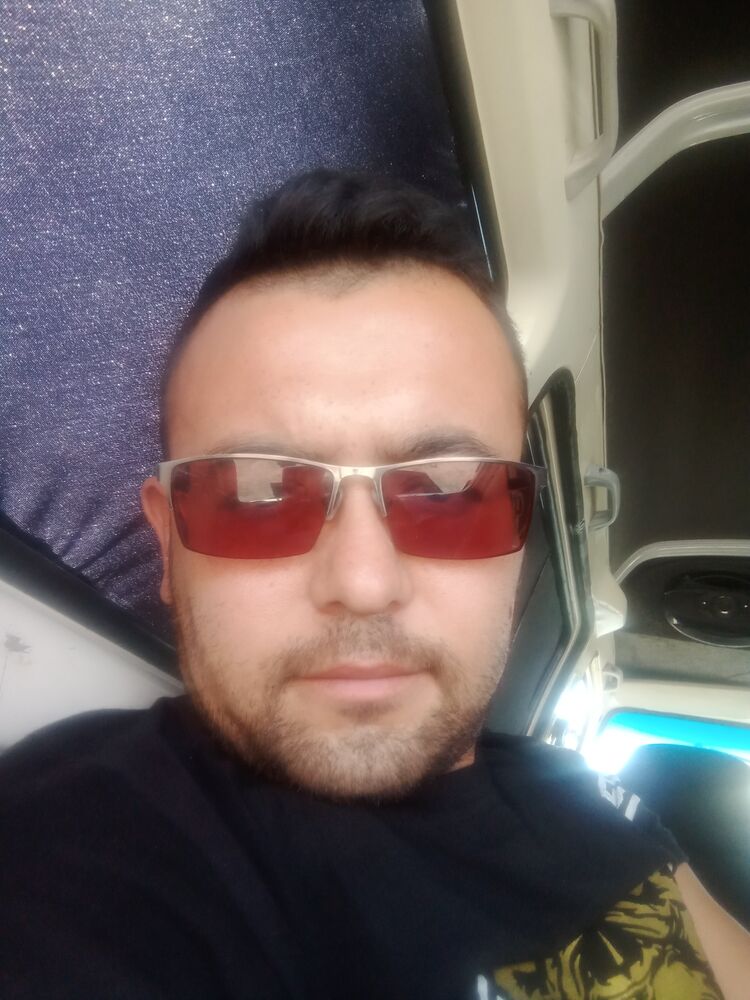  ,   Ali, 31 ,   ,   