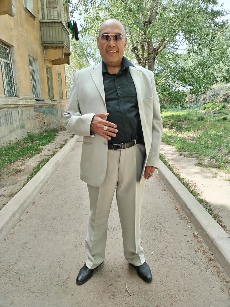  35574090  Aleksandr, 54 ,    -