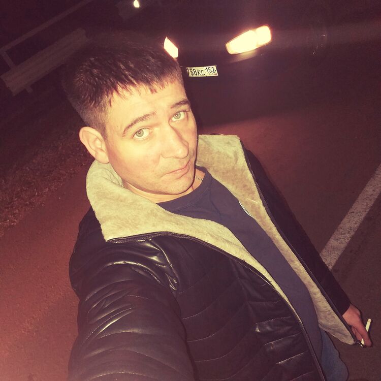  35549070  Aleksej, 39 ,    