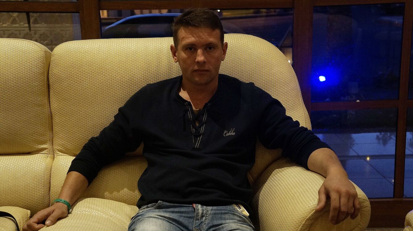  22655570  Pasha, 47 ,    