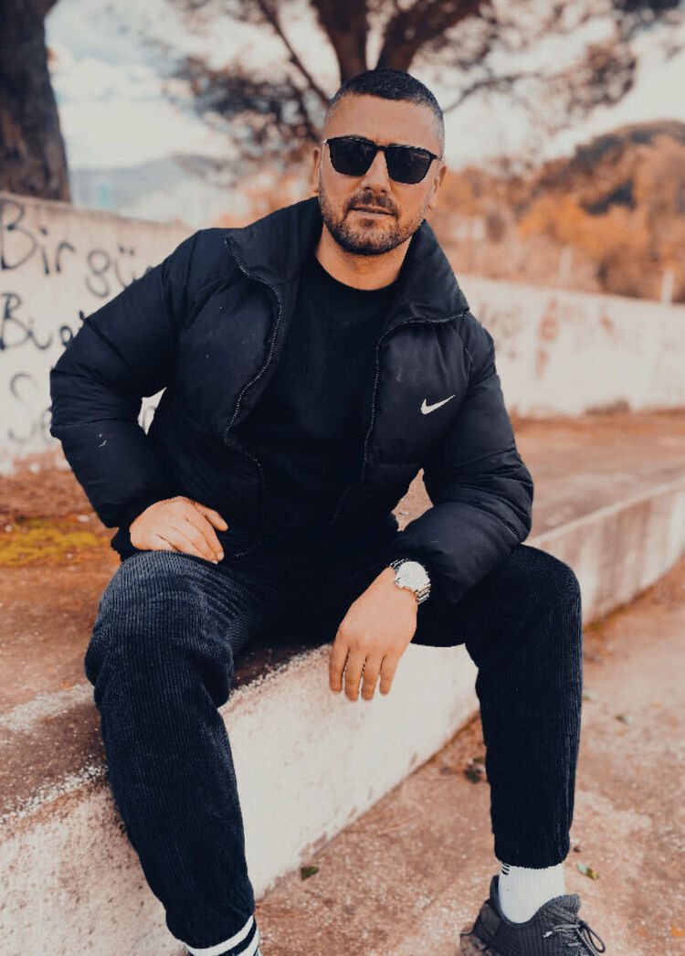  Cesme,   Baris, 30 ,   ,   