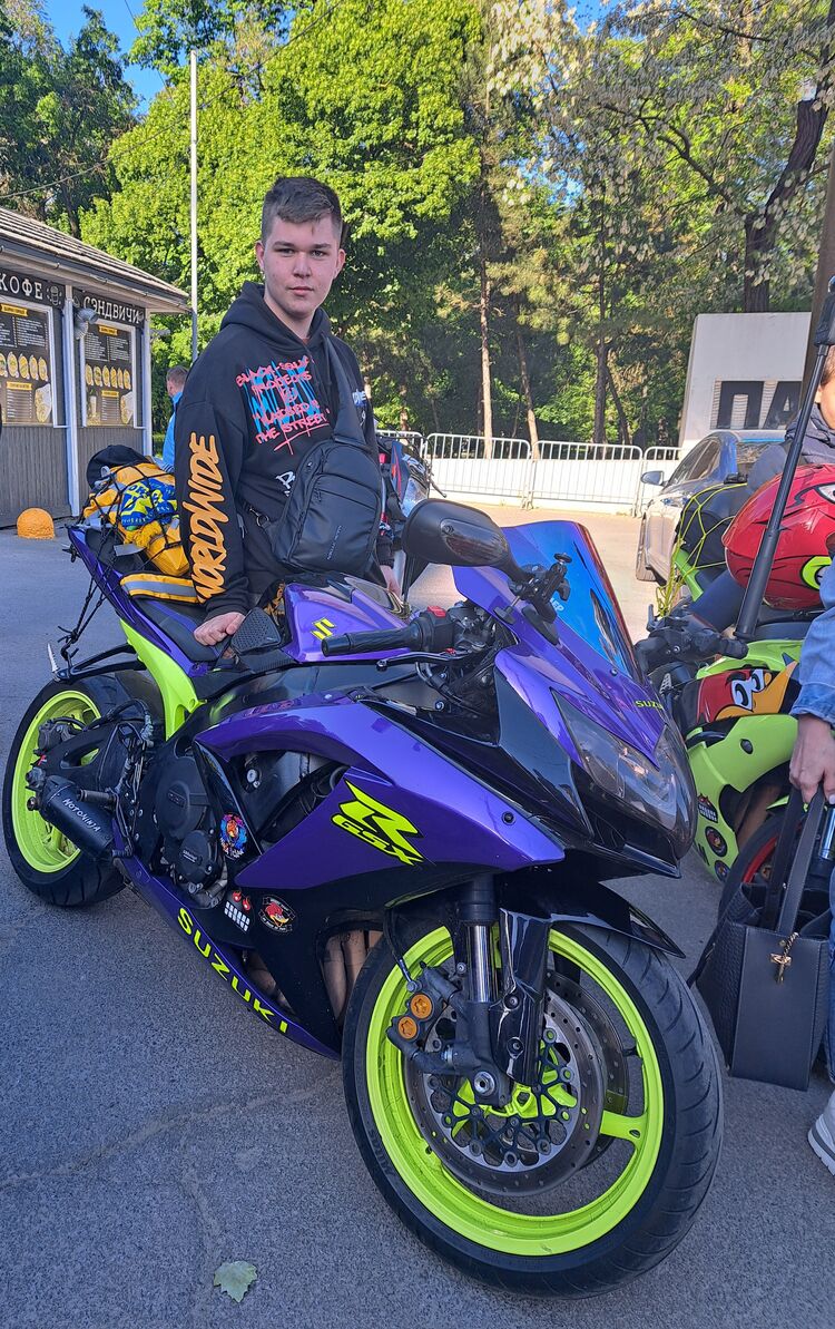  45267590  , 19 ,    --