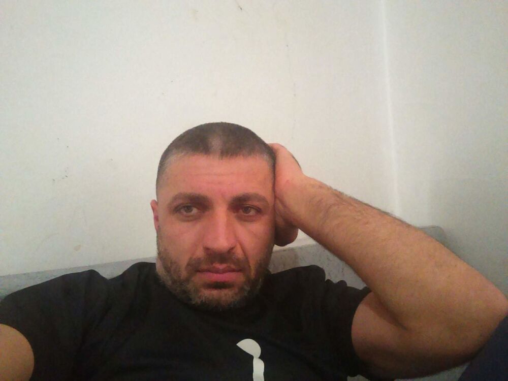  18838740  Jaba, 42 ,    