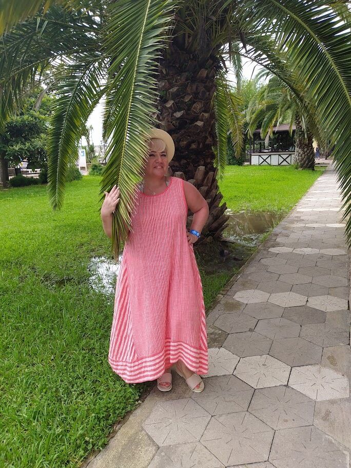  37586230  IRINA, 50 ,    