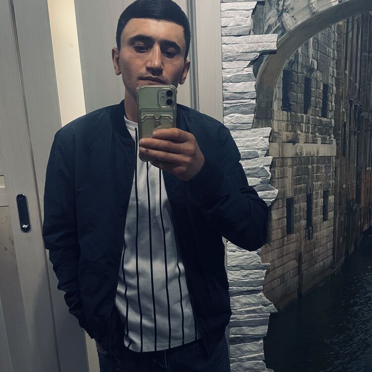  37730520  , 27 ,    