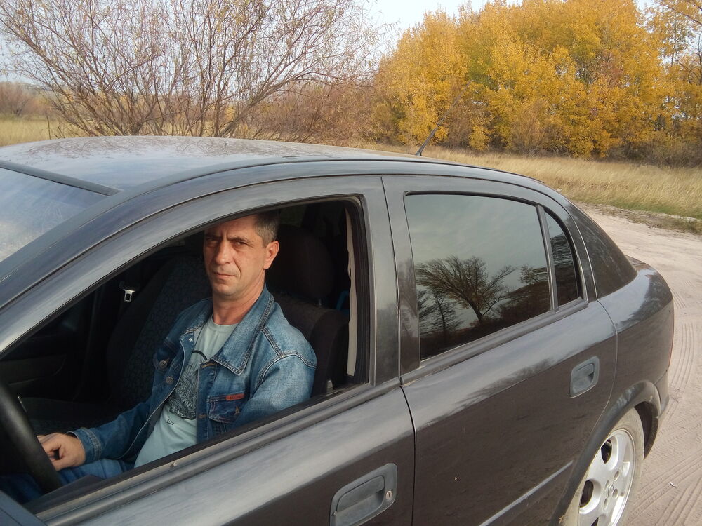  22784700  Evgen, 51 ,     