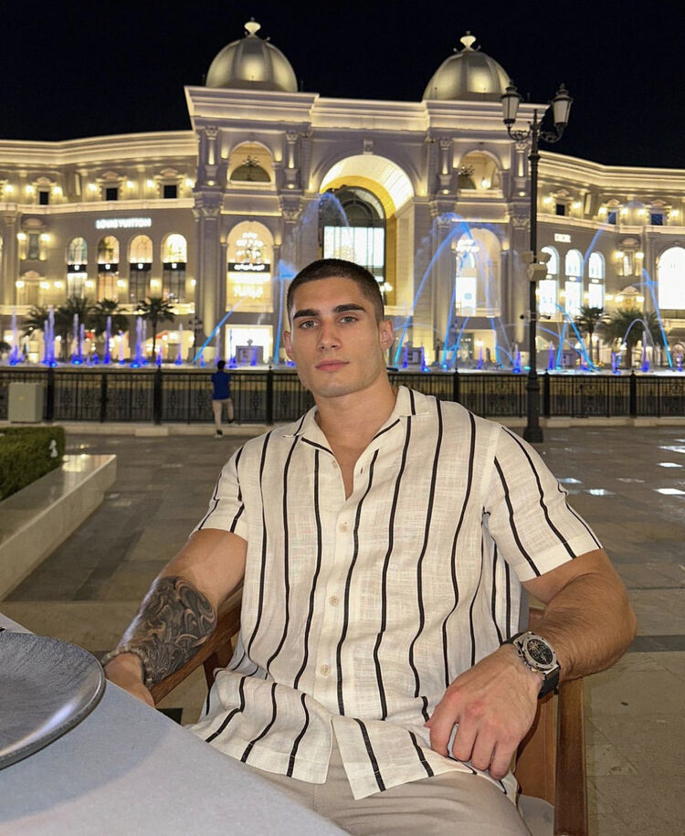  ,   , 28 ,   ,   