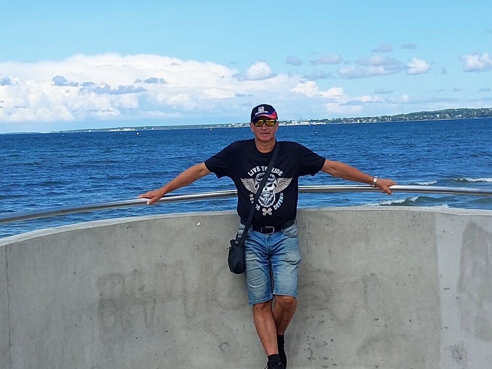  ,   Aleksandr, 47 ,   ,   