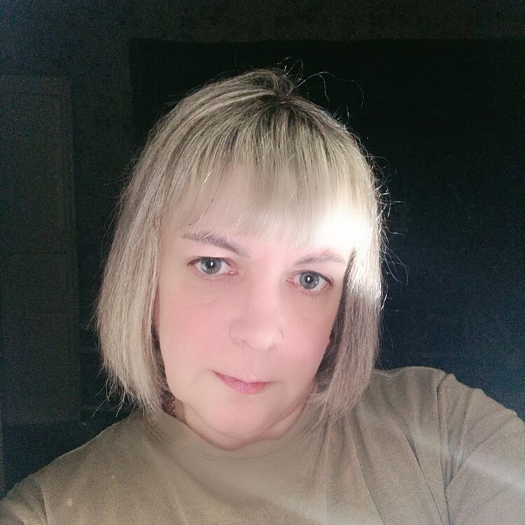 ���� 54939840 ������� Lana, 48 ���, ���� ���������� � �����������